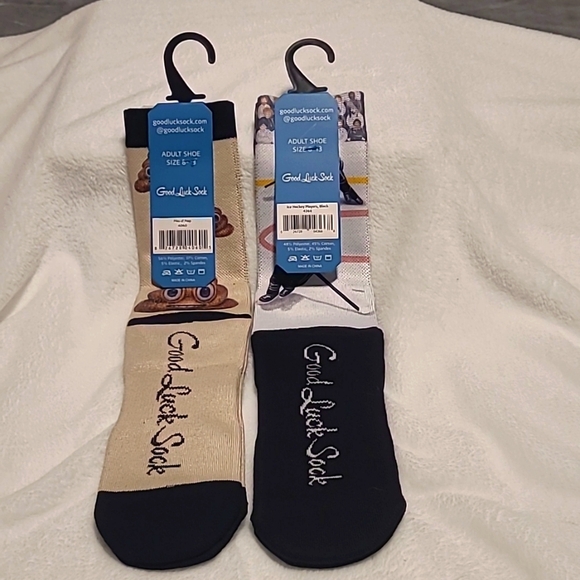 2 Pair Socks, creative designs, super soft - Picture 2 of 4